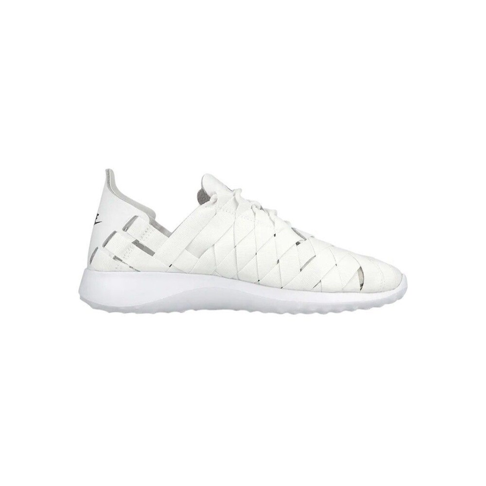 EUC Nike Juvenate Woven White Black Sneaker 833824-100 W9.5 Low Top Running